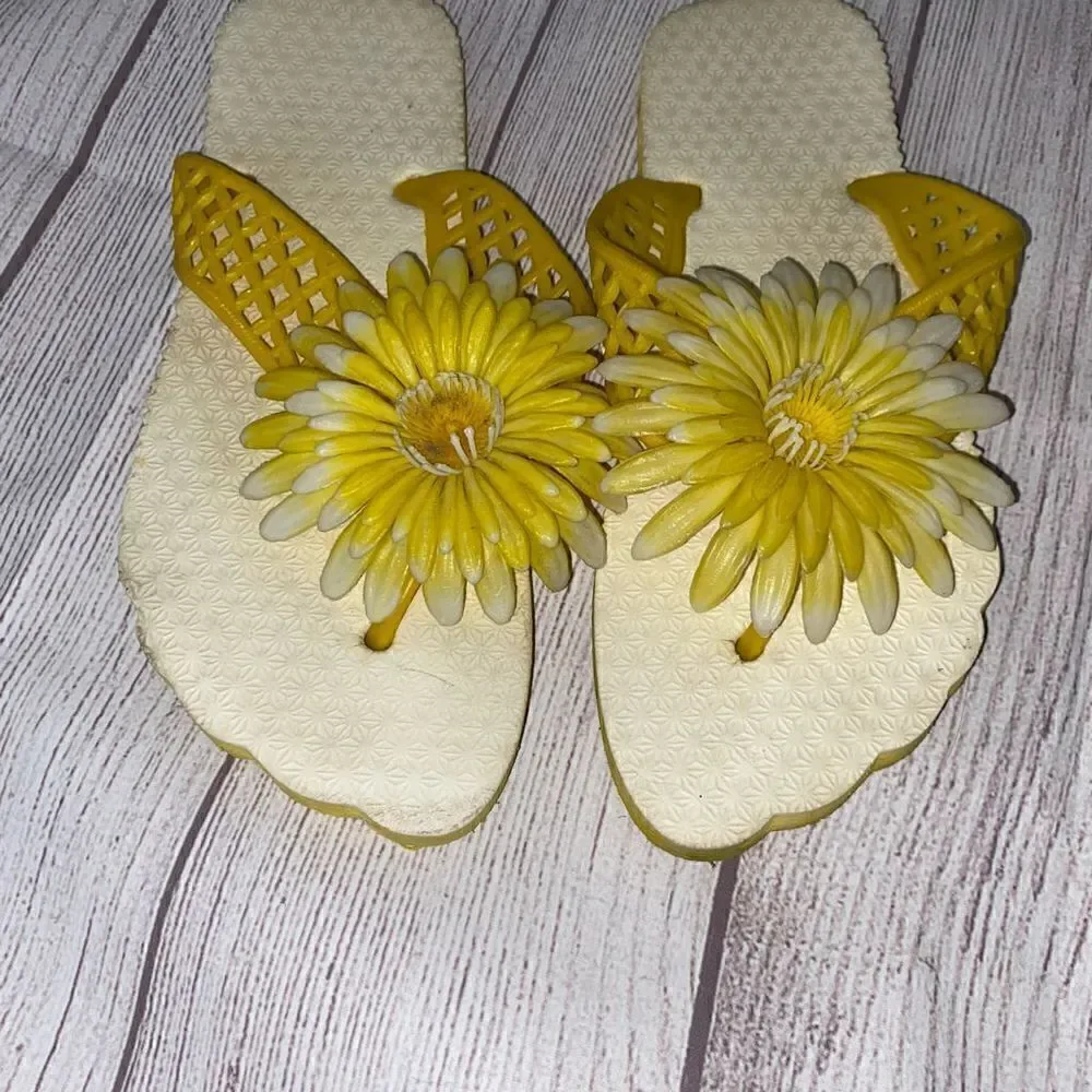 Vintage flip flops with plastic flower top perfect for manicures or just wearing
